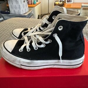 Women's Platform High Top converse size 7.5